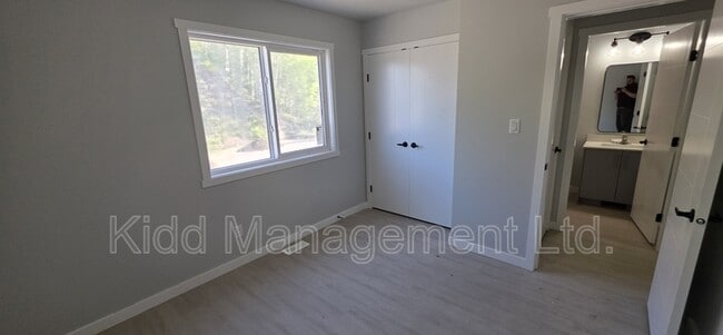 Building Photo - 6285 Monterey Rd