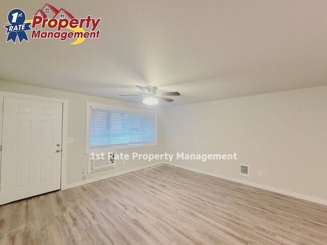 Foto del edificio - 3881 W Glendale St