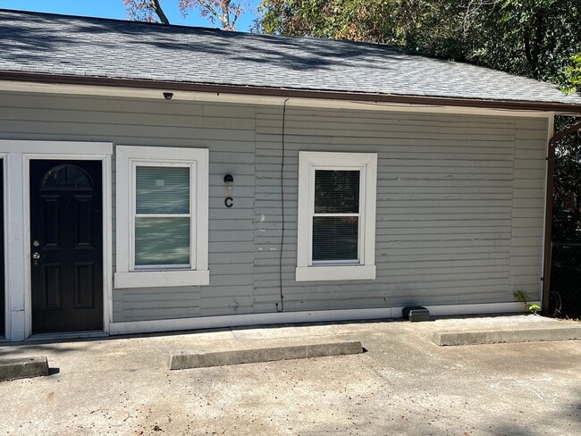 Building Photo - Twelfth Avenue 3405 HOUSE