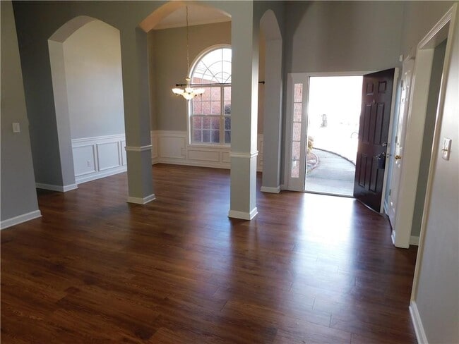 Building Photo - 1629 Amhearst Mill Dr