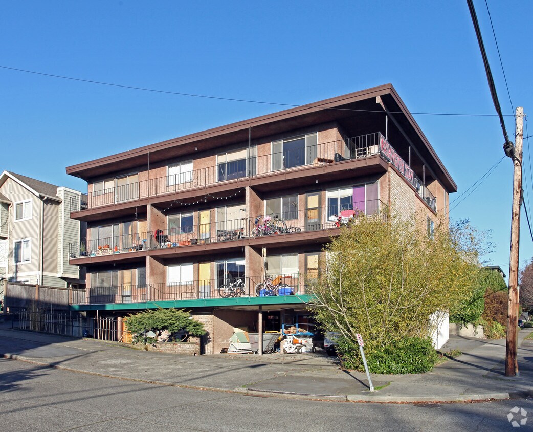 4451 Midvale Ave N, Seattle, WA 98103 Apartments in Seattle, WA