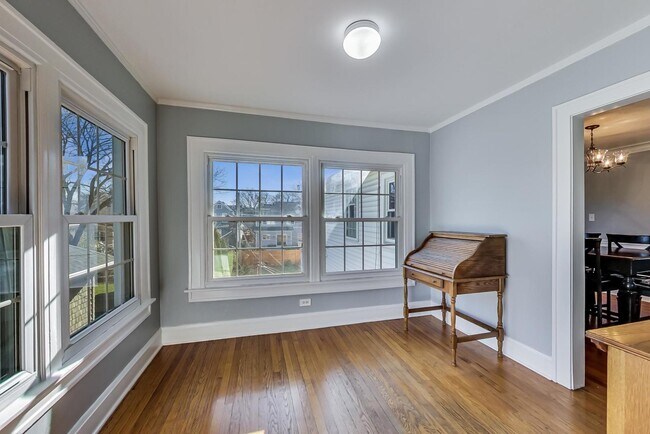 Office - 26 Pine Ave