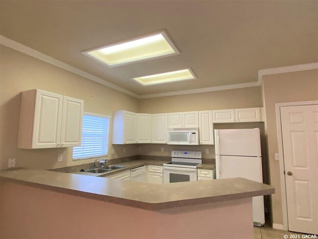 Building Photo - 7977 NW 50th Way