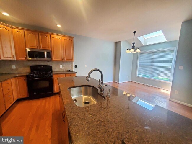 Foto del edificio - 5610 Wheelwright Way