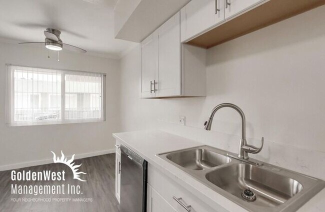 Foto del edificio - 2202 Grand Ave