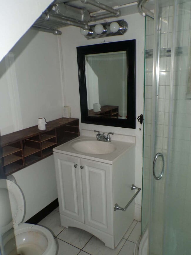 Photo - Capitol Hill - 1 Bedroom, 1 Bathroom (646MA#1) Apartment