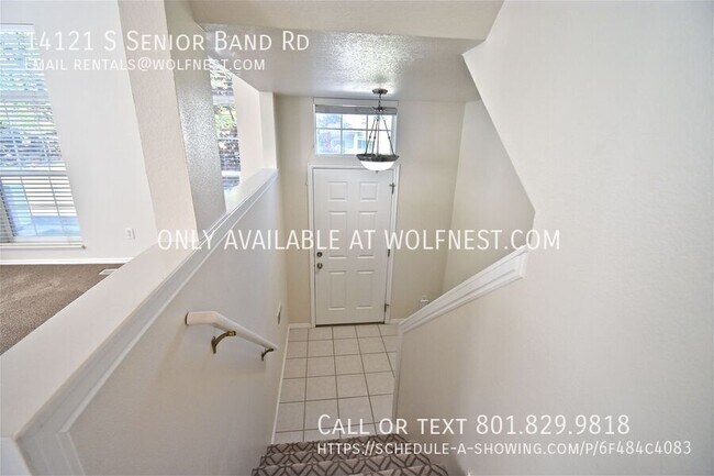 Building Photo - 14121 S Senior Band Rd