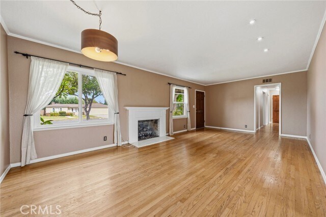 Foto del edificio - 345 N Shattuck Pl