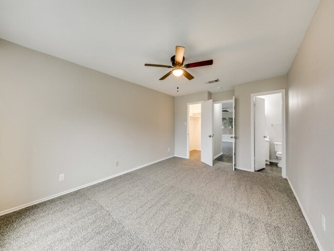 Foto del edificio - 6722 Badger Pass Dr