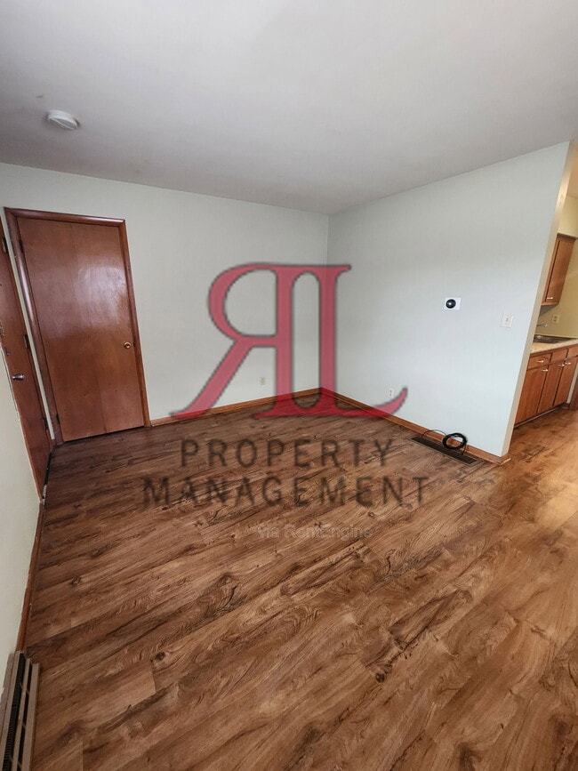 Building Photo - 3023 Darfield Pl