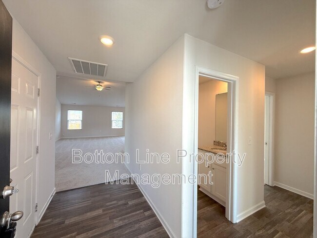 Foto del edificio - 249 Caley St
