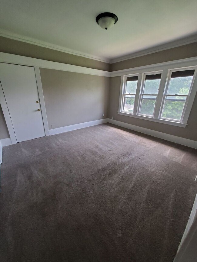 Foto del edificio - 2338-2340 N 15th St. (4 Unit)