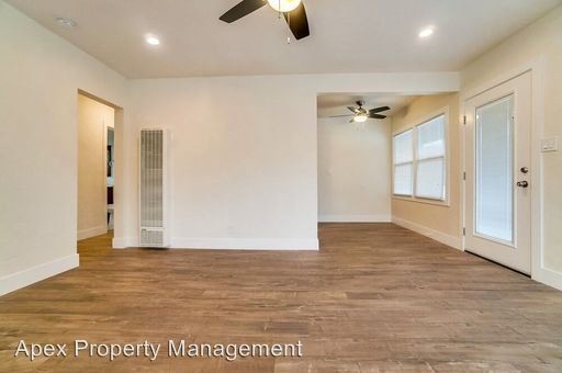 Foto del edificio - 2425 Cedar Ave