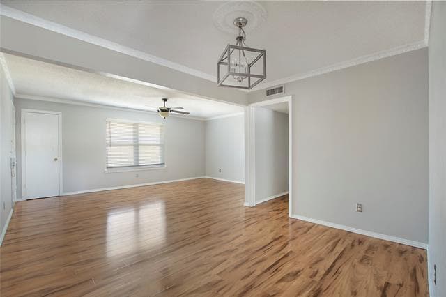 Building Photo - 5817 Sandhurst Ln