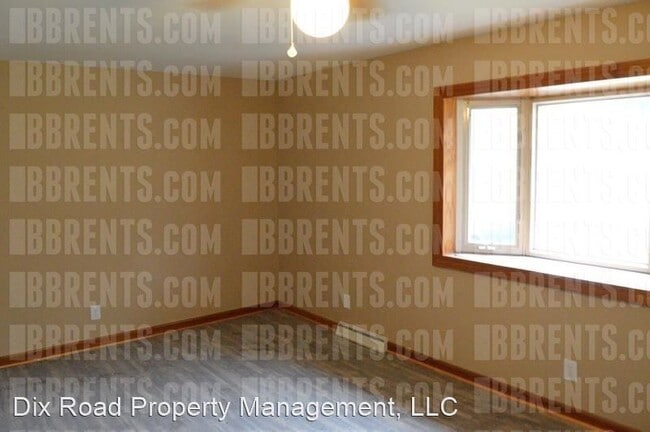 Building Photo - 3 br, 2.5 bath House - 3010 Grand Avenue,