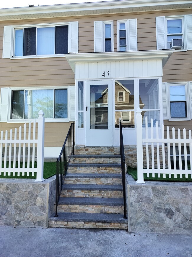 Foto del edificio - 47 Cottage St