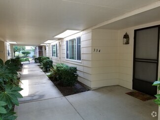 Building Photo - 334 Twin Lakes Dr