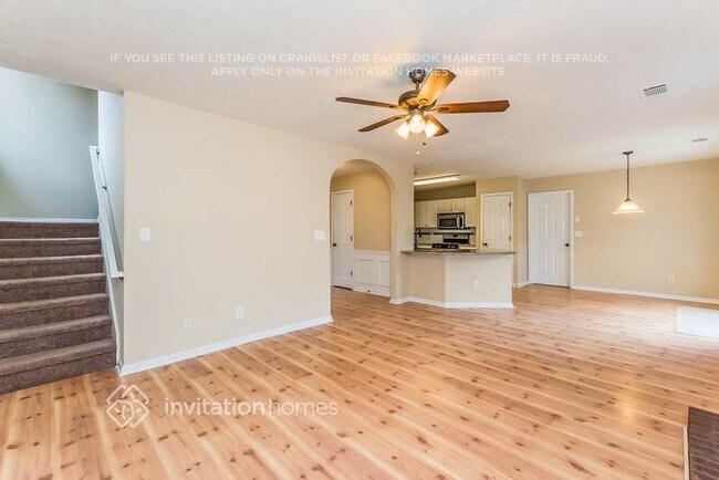 Foto del edificio - 1040 Deer Hollow Dr