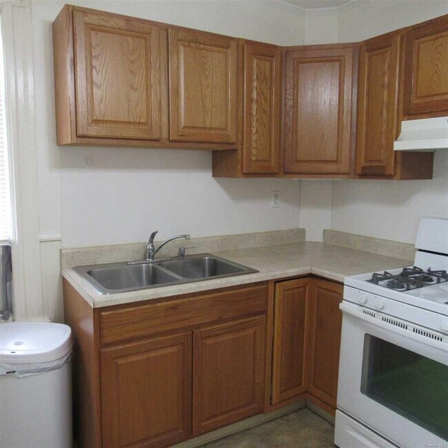 Foto del edificio - 41 Taylor Ave