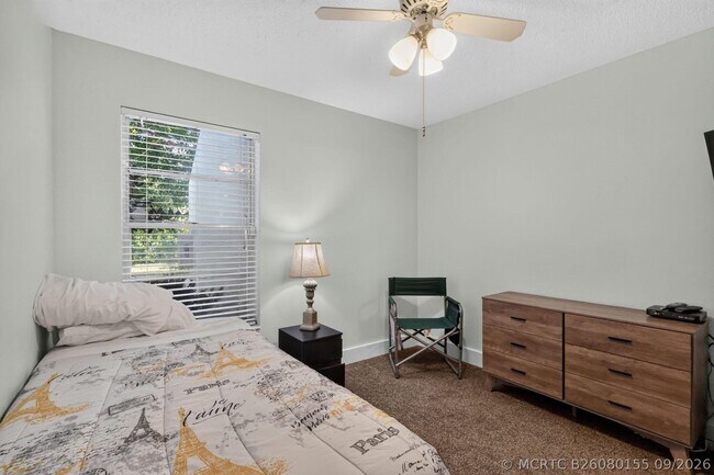 Building Photo - 14881 Wedgefield Dr