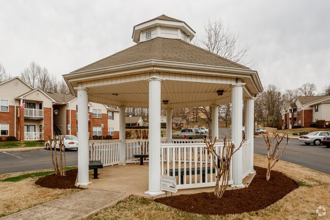 Building Photo - Grove Park