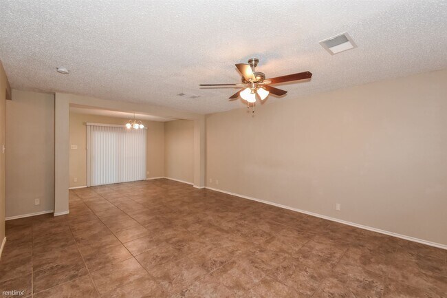 Building Photo - 3 br, 2.5 bath House - 6102 Candletree
