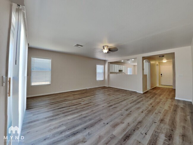 Building Photo - 6030 W Pueblo Ave