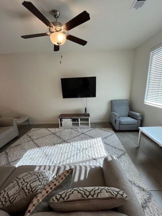 Foto del edificio - Coming Soon!