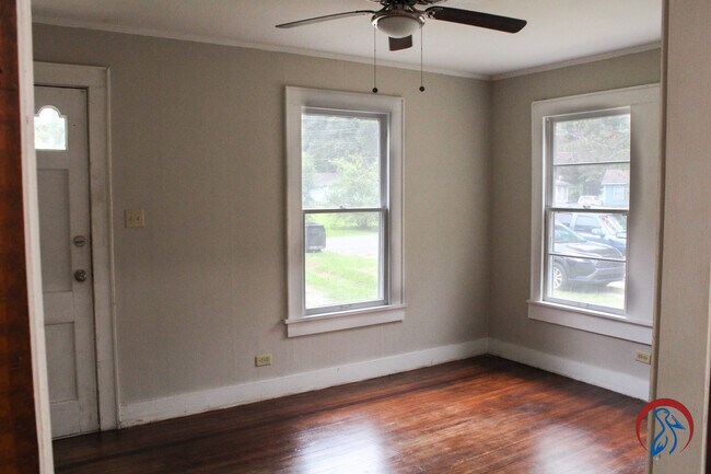 Building Photo - 410 Browning Ave