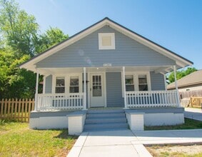 Building Photo - 1203 Simpson St