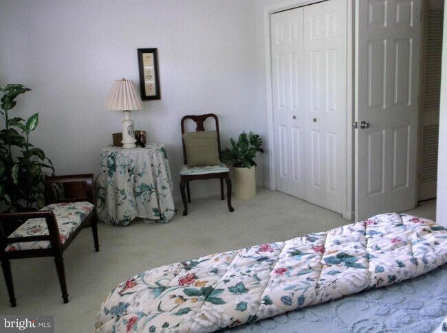 Foto del edificio - 5715 Harpers Farm Rd