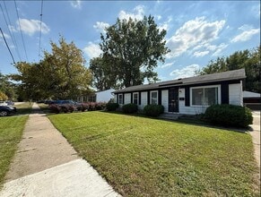 Building Photo - 28095 Leroy St