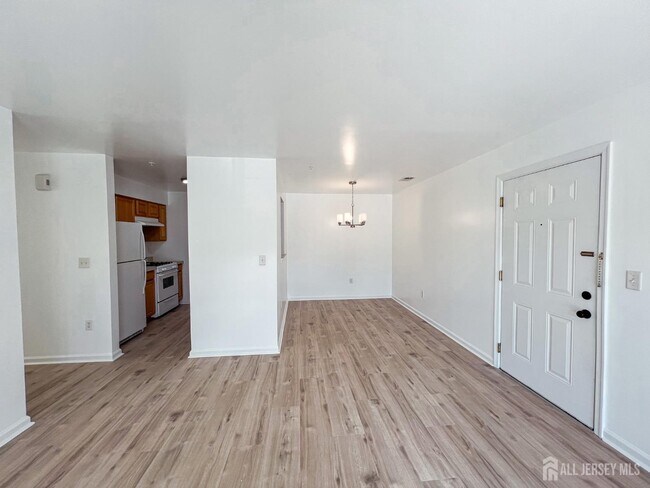 Foto del edificio - 1025 Dogwood Ct
