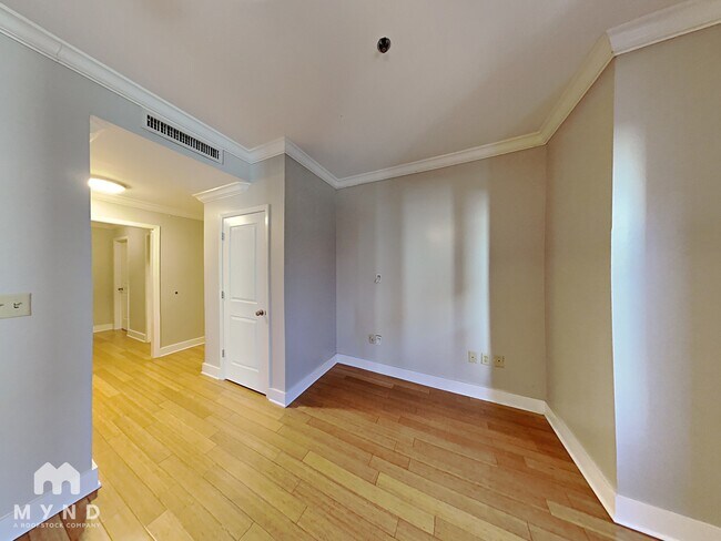 Foto del edificio - 985 Ponce De Leon Ave NE