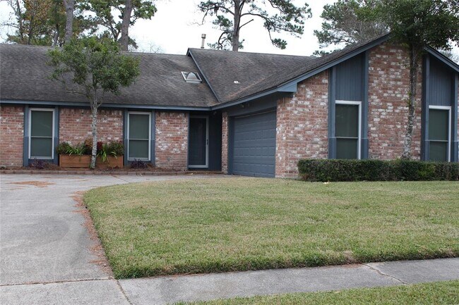 Foto del edificio - 7511 Pin Oak Dr