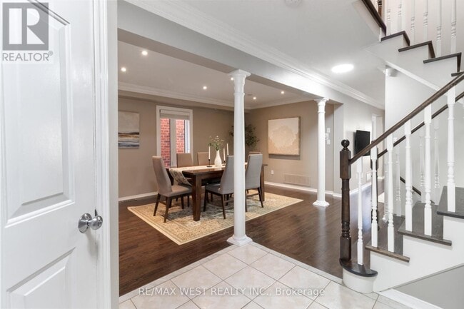 Building Photo - 81 Purcell Crescent