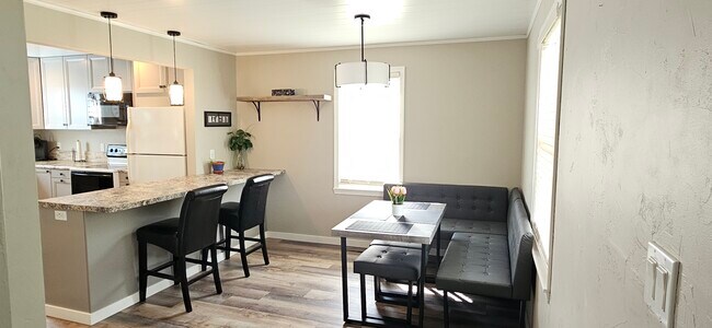 Foto del edificio - 809 Quincy St