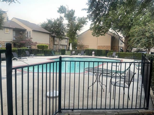 Foto del edificio - 5300 Keller Springs Rd