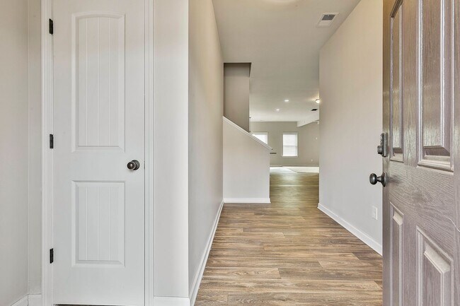 Foto del edificio - McDonough Home Spacious and Close to Everything!