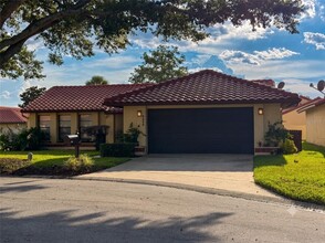 Building Photo - 8038 Madeira Ct