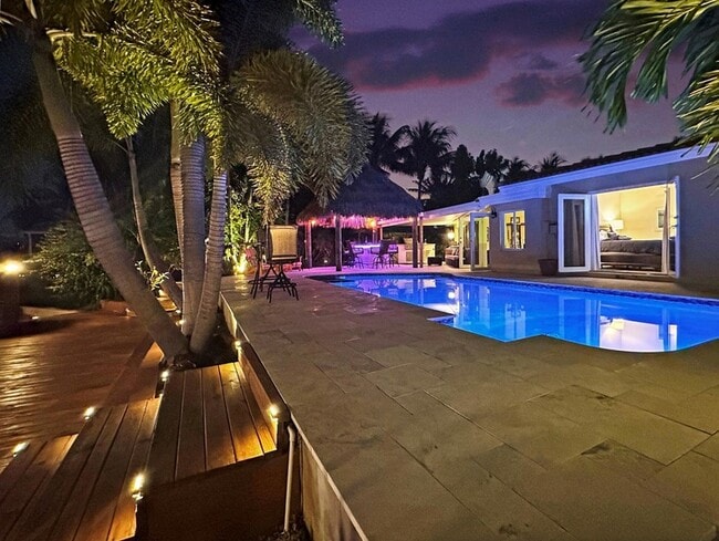 Photo - 280 SE 3rd Ave House