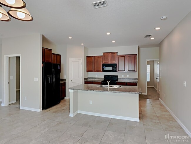 Building Photo - 209 Archcliffe Point Pl