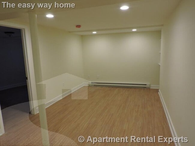 Building Photo - 34 Chatham St