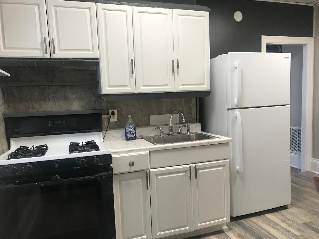 kitchen - 8022 Frankford Ave