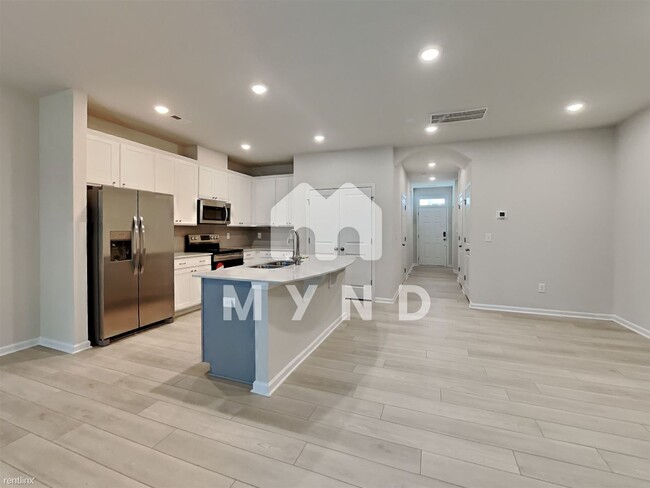 Building Photo - 3 br, 2.5 bath Townhome - 157 Eagle Chase Dr