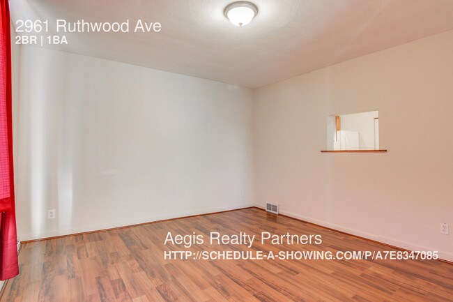 Foto del edificio - 2961 Ruthwood Ave