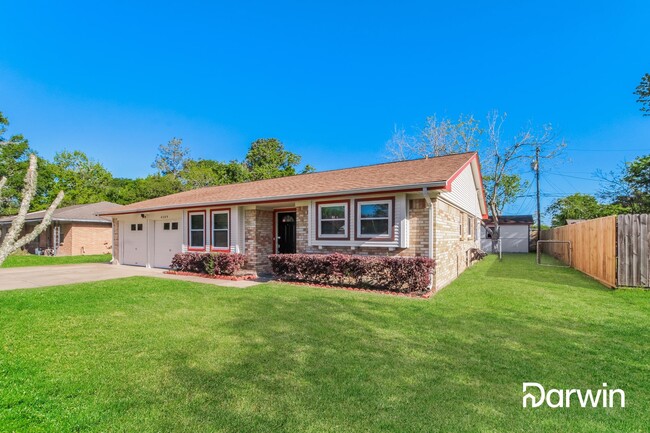 Building Photo - 4509 37th Street, Dickinson, TX 77539