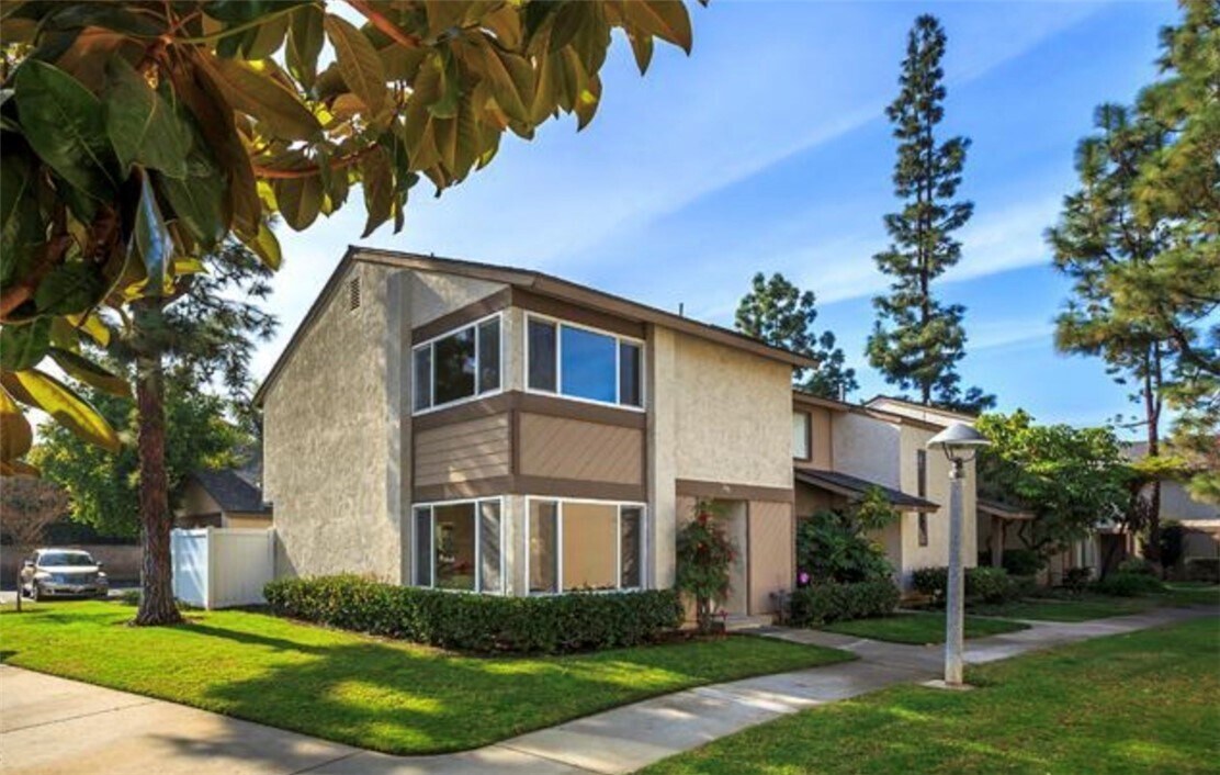 Foto principal - 890 Dorchester Ln