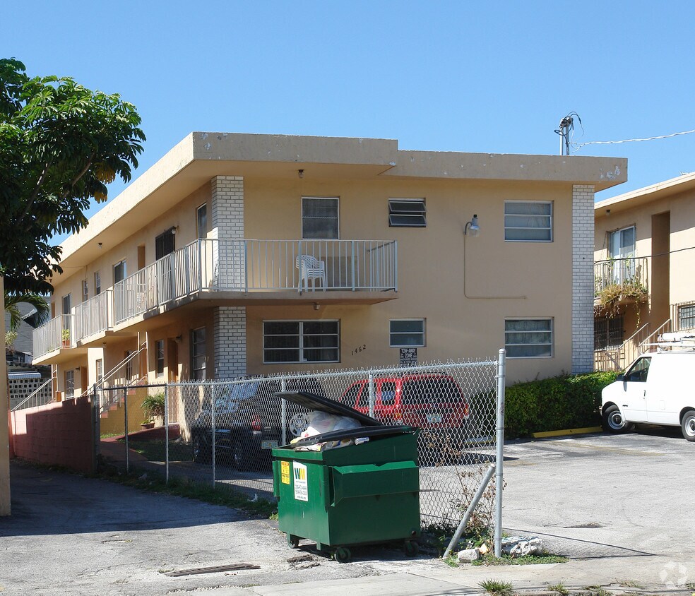 Foto del edificio - 1462 NW 3rd St