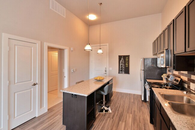 Foto del edificio - Oaks 5th Street Crossing at City Station